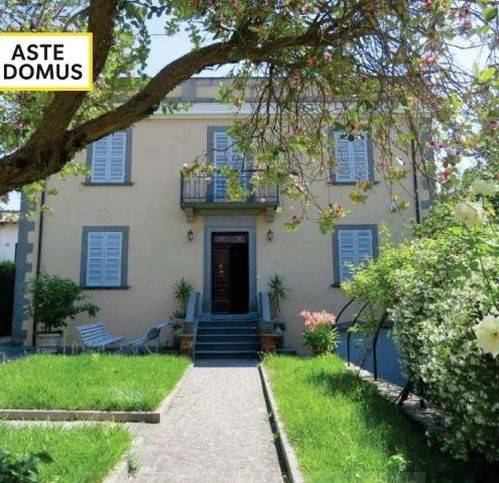 casa indipendente in vendita a Castiglione in Teverina