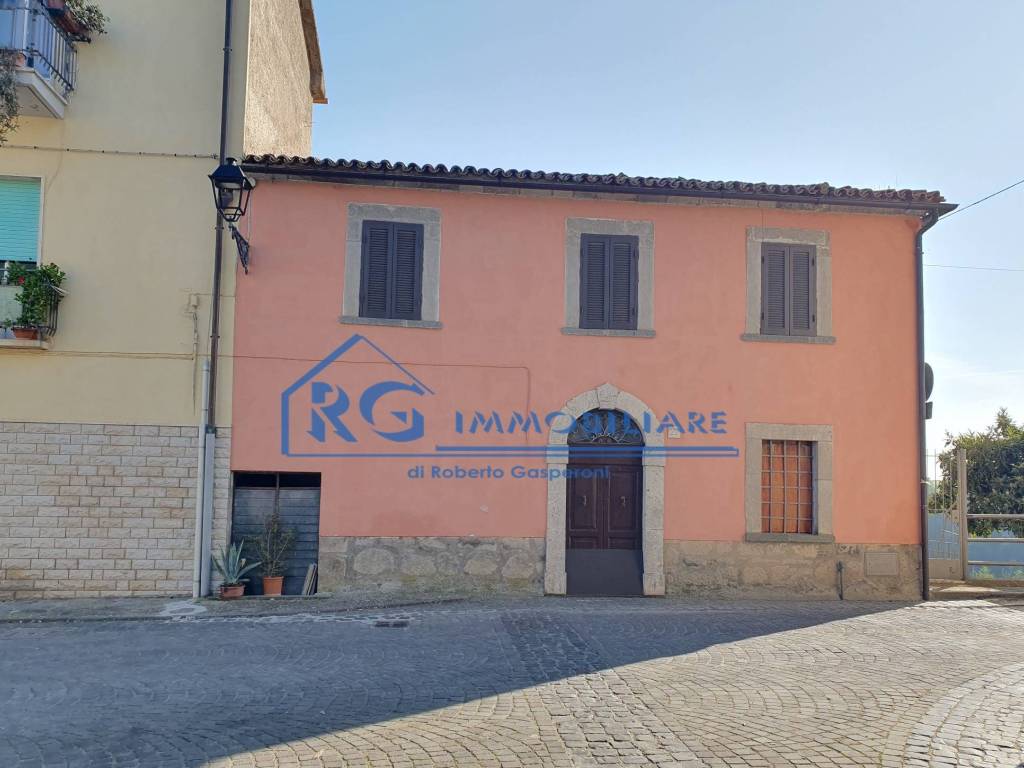 casa indipendente in vendita a Castiglione in Teverina in zona Sermugnano