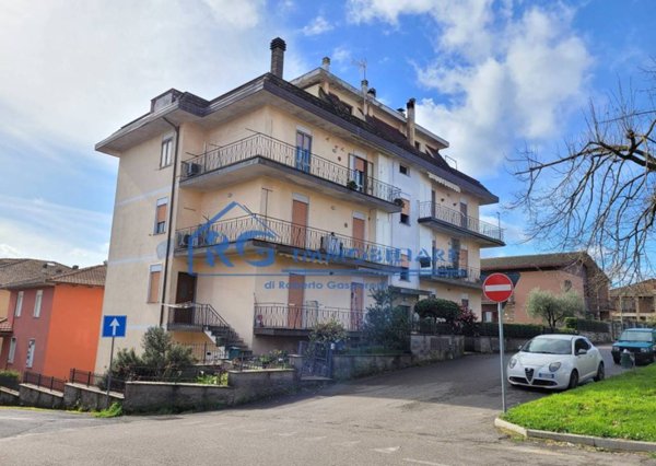 appartamento in vendita a Castiglione in Teverina