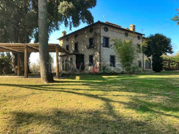 casa indipendente in vendita a Castiglione in Teverina in zona Vaiano