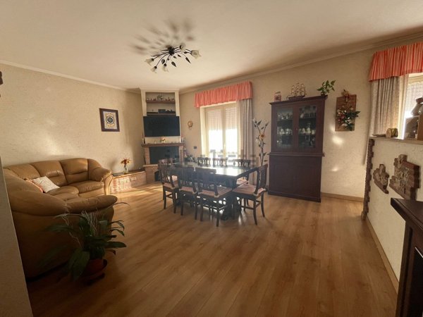 appartamento in vendita a Castiglione in Teverina