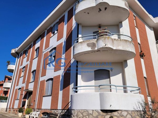 appartamento in vendita a Castiglione in Teverina