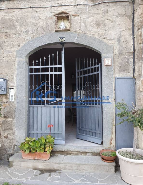 appartamento in vendita a Castiglione in Teverina in zona Sermugnano