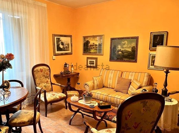 appartamento in vendita a Castiglione in Teverina