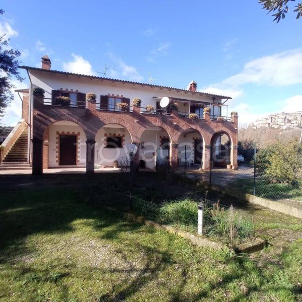 casa indipendente in vendita a Castiglione in Teverina