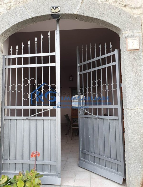 appartamento in vendita a Castiglione in Teverina in zona Sermugnano