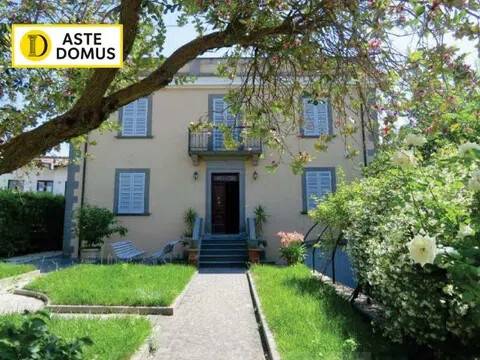 casa indipendente in vendita a Castiglione in Teverina