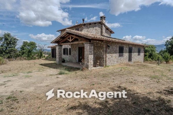 casa indipendente in vendita a Castiglione in Teverina