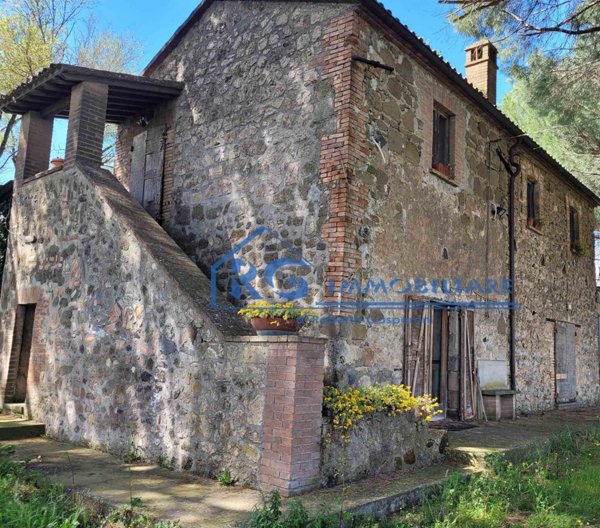 casale in vendita a Castiglione in Teverina