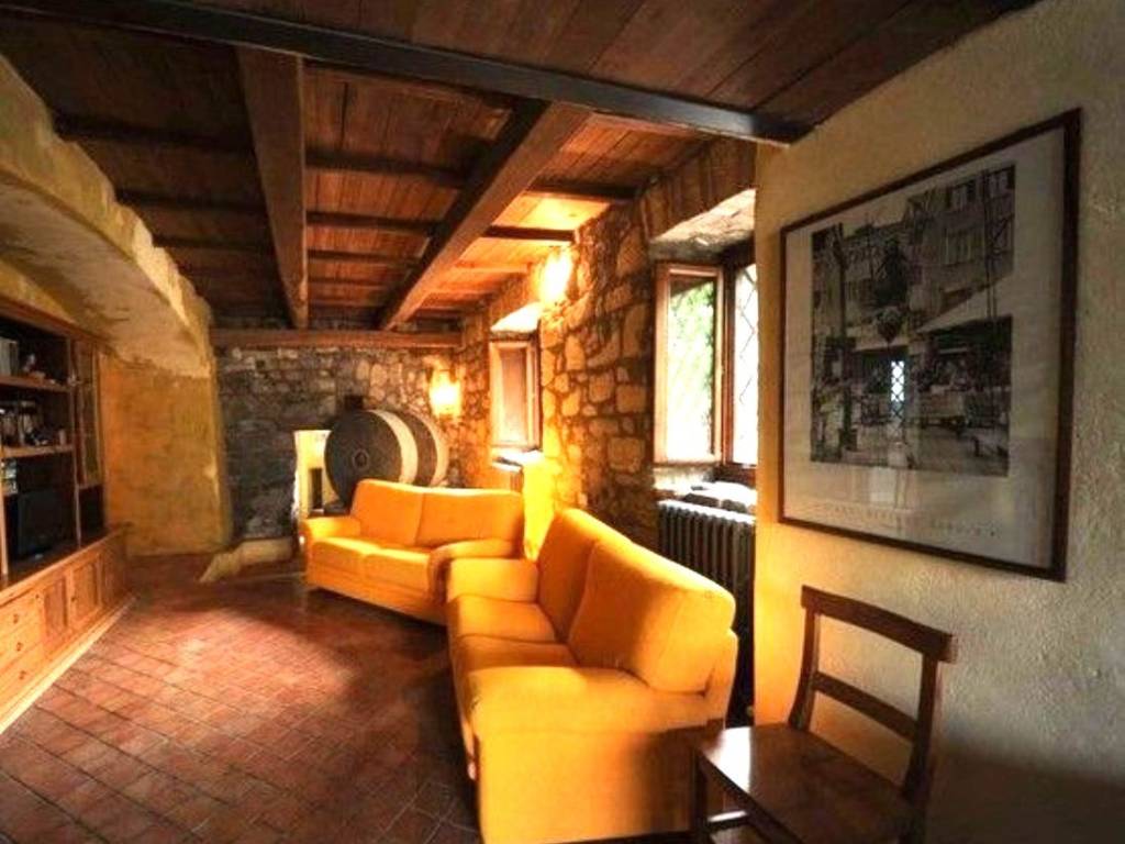 appartamento in vendita a Castiglione in Teverina