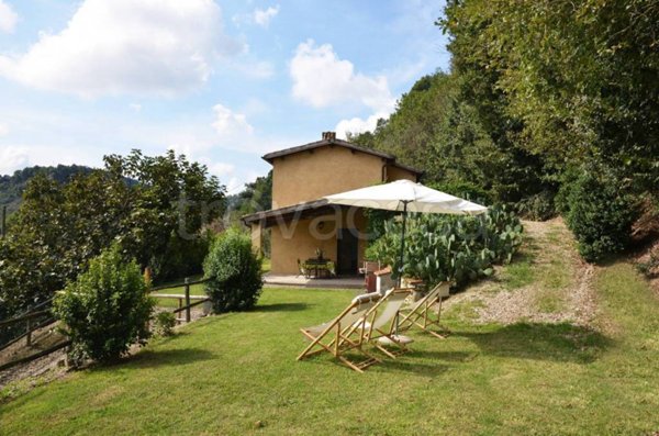 casa indipendente in vendita a Castiglione in Teverina in zona Sermugnano
