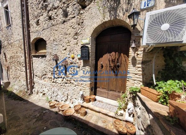 appartamento in vendita a Castiglione in Teverina