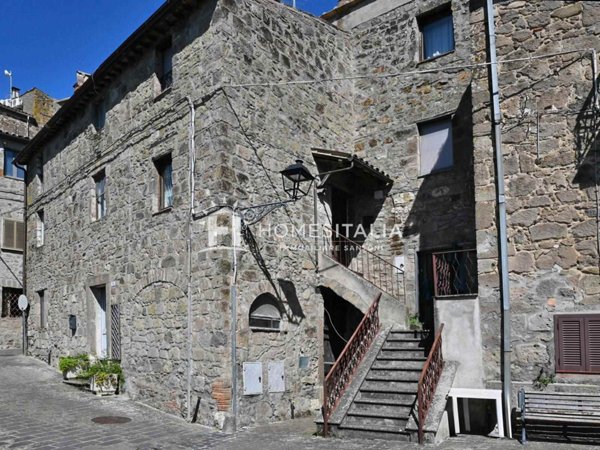 casa indipendente in vendita a Castiglione in Teverina in zona Sermugnano