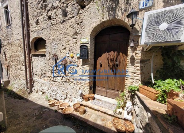 appartamento in vendita a Castiglione in Teverina