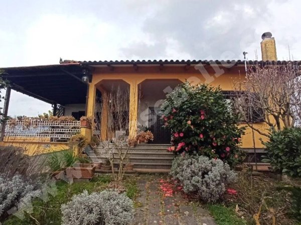 casa indipendente in vendita a Celleno