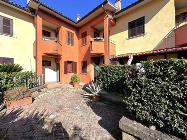 casa indipendente in vendita a Celleno