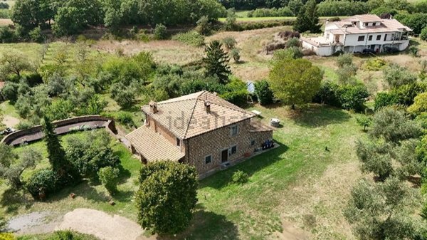 casa indipendente in vendita a Celleno