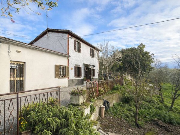 casa indipendente in vendita a Celleno