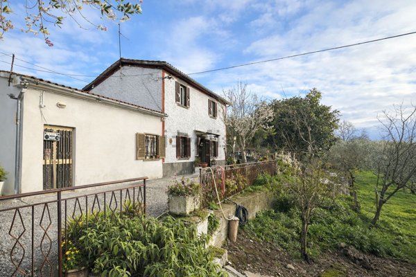 casa indipendente in vendita a Celleno