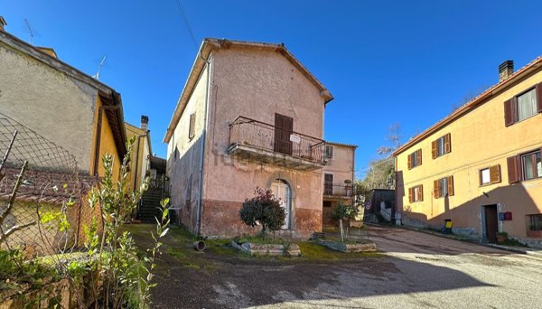 casa indipendente in vendita a Celleno