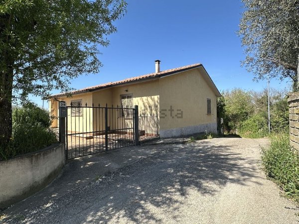 casa indipendente in vendita a Celleno