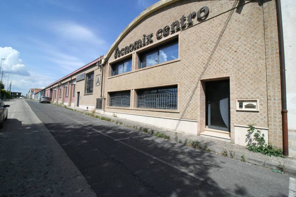 ufficio in vendita a Civita Castellana