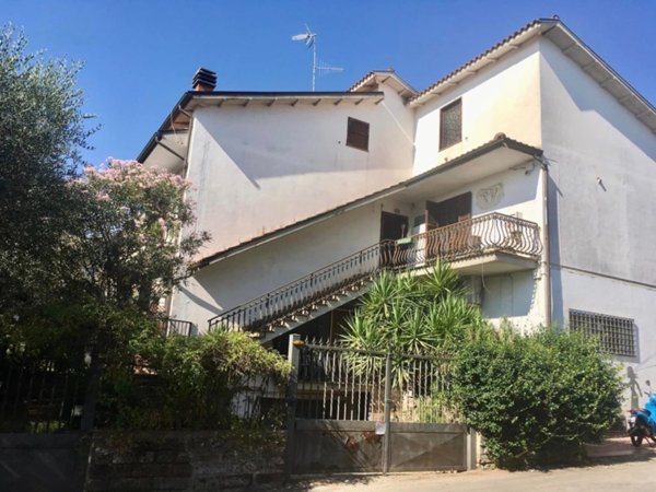 casa indipendente in vendita a Civita Castellana