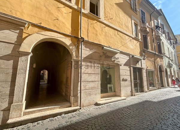 appartamento in vendita a Civita Castellana