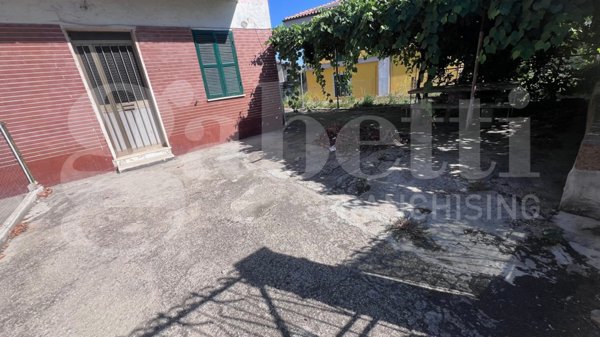 appartamento in vendita a Civita Castellana in zona Sassacci