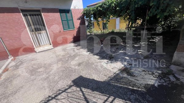 appartamento in vendita a Civita Castellana in zona Sassacci