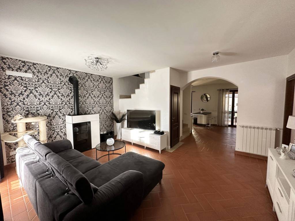 casa indipendente in vendita a Civita Castellana