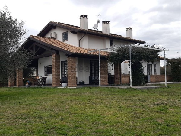 casa indipendente in vendita a Civita Castellana