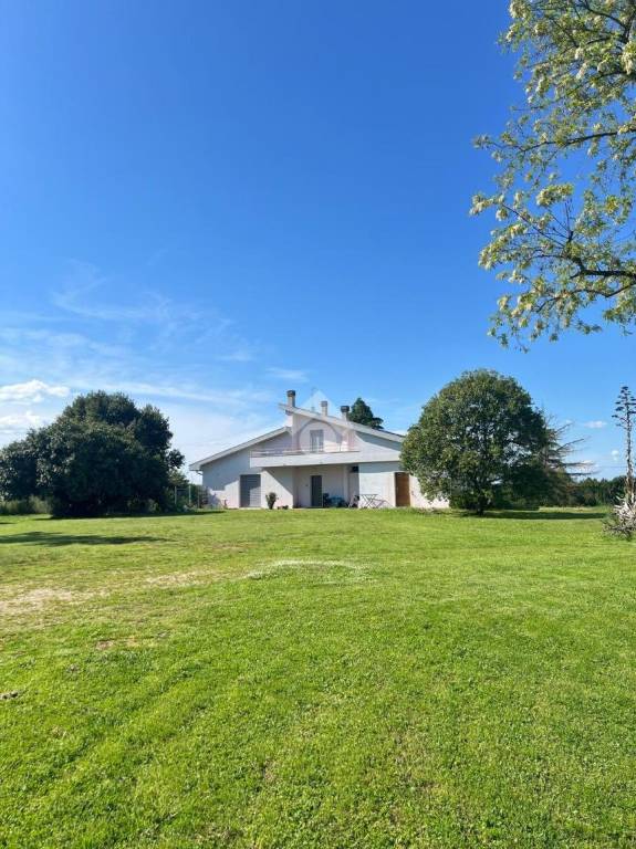 casa indipendente in vendita a Civita Castellana