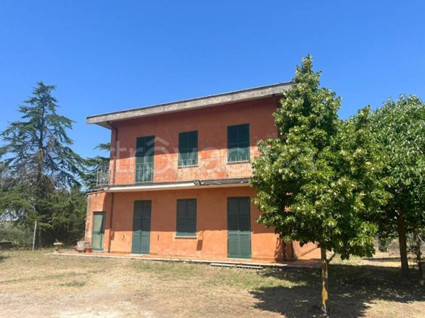 casa indipendente in vendita a Civita Castellana