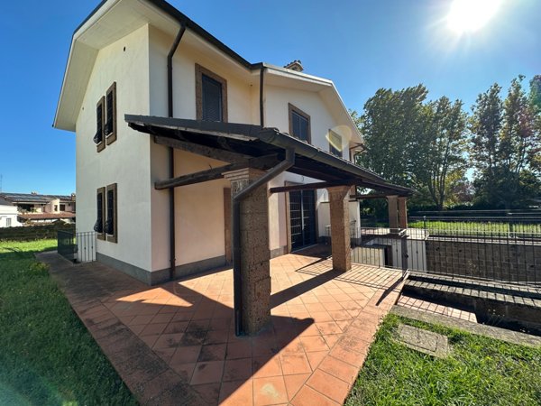 casa indipendente in vendita a Civita Castellana