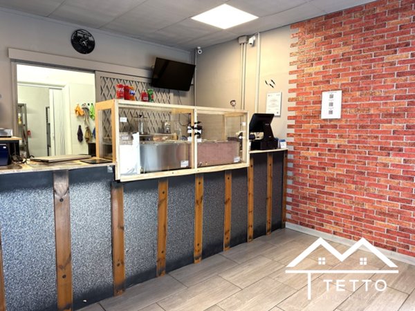 locale commerciale in vendita a Civita Castellana