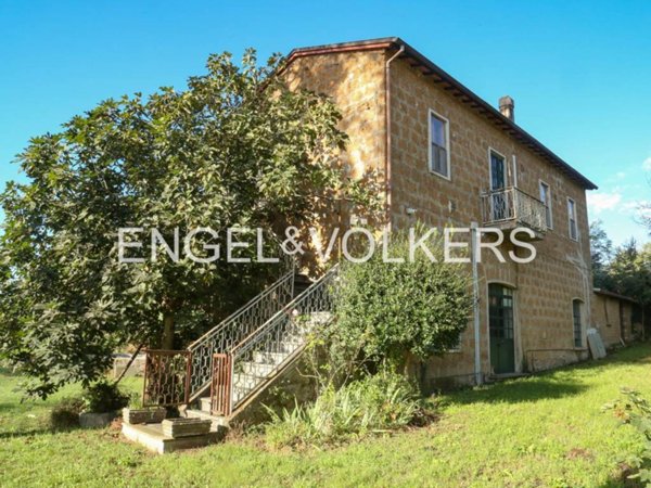 casa indipendente in vendita a Civita Castellana