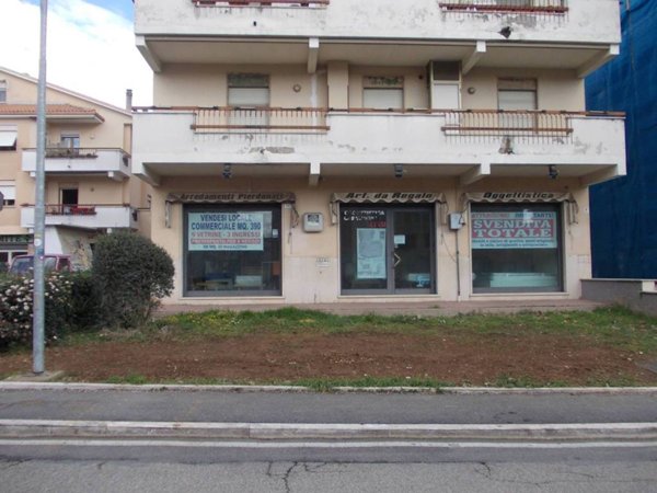 negozio in vendita a Civita Castellana