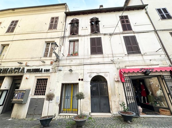 appartamento in vendita a Civita Castellana