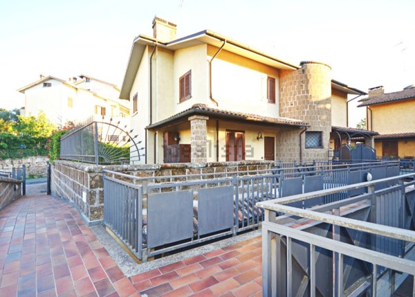 casa indipendente in vendita a Civita Castellana