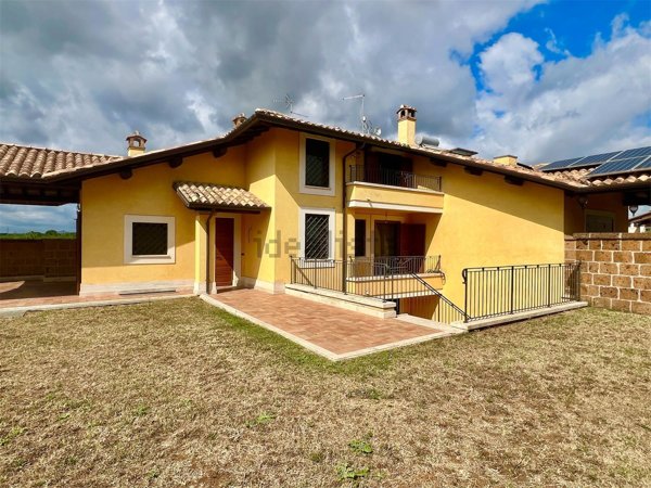 casa indipendente in vendita a Civita Castellana