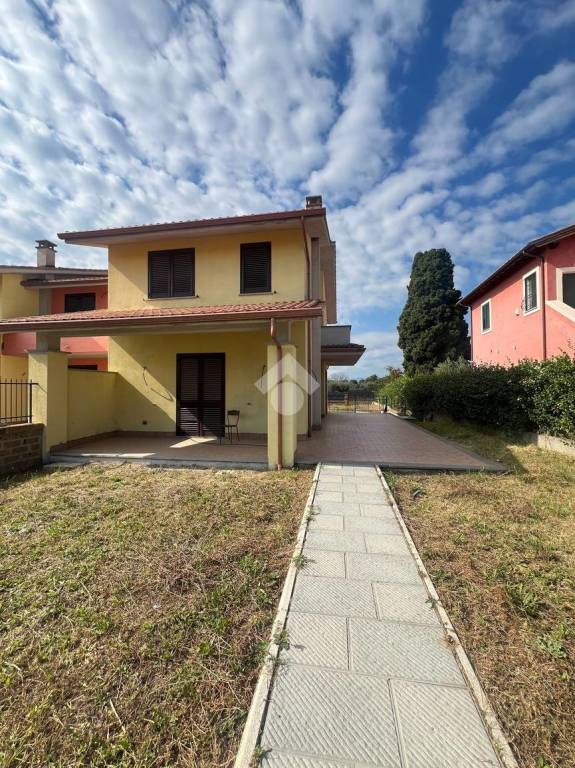 casa indipendente in vendita a Civita Castellana