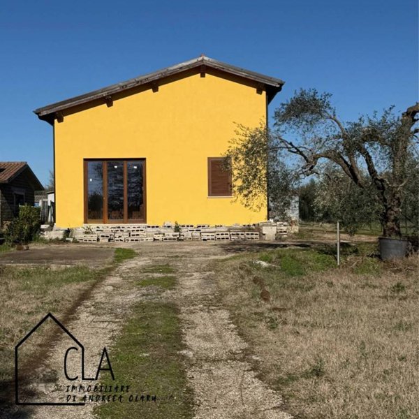 casa indipendente in vendita a Civita Castellana