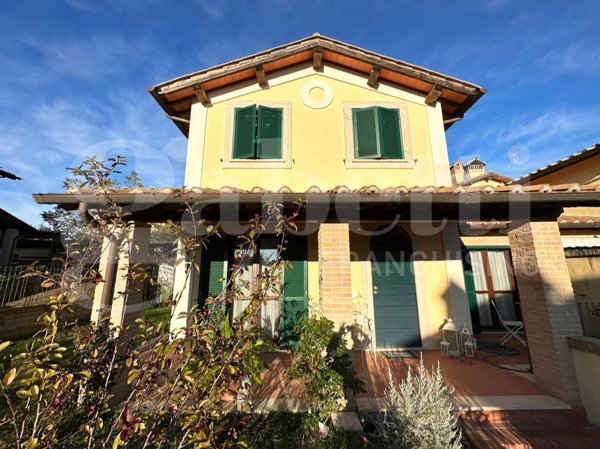 casa indipendente in vendita a Civita Castellana in zona Sassacci