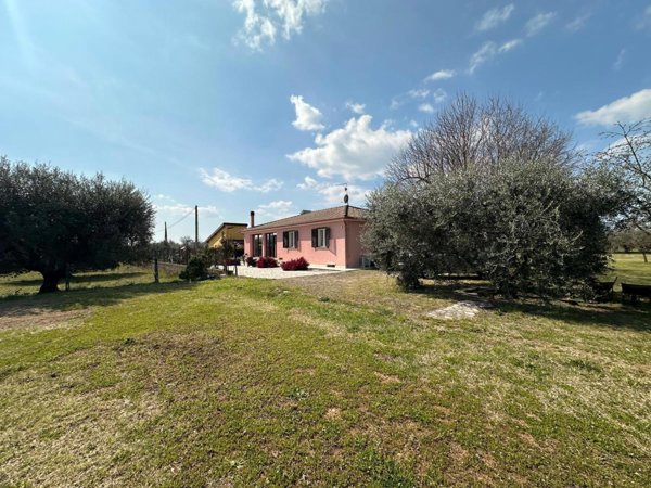 casa indipendente in vendita a Civita Castellana