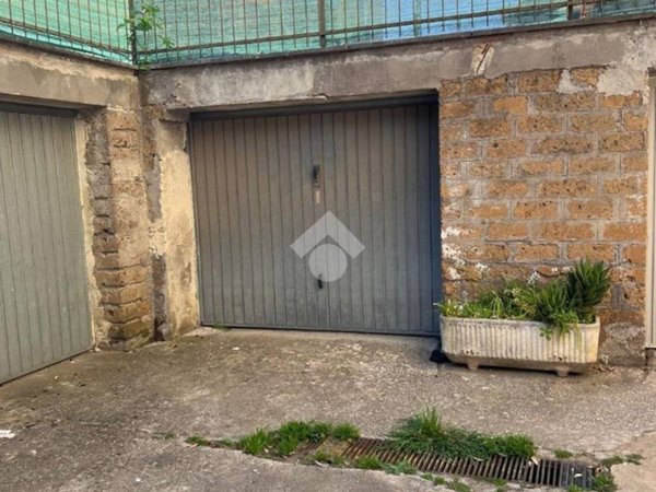 locale di sgombero in vendita a Civita Castellana