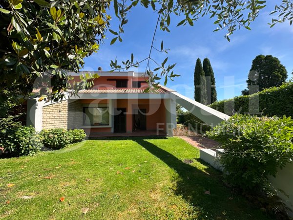 casa indipendente in vendita a Civita Castellana