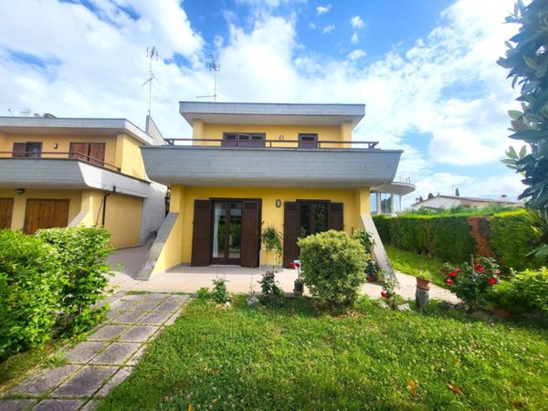 casa indipendente in vendita a Civita Castellana