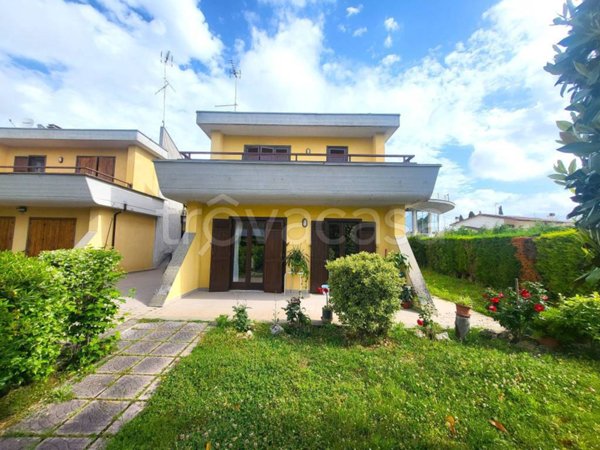 casa indipendente in vendita a Civita Castellana