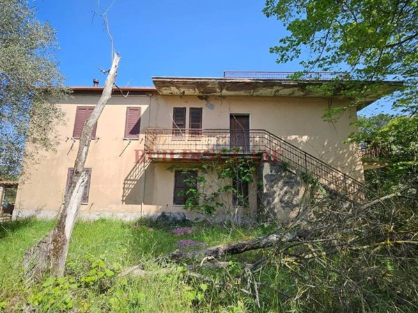 casa indipendente in vendita a Civita Castellana